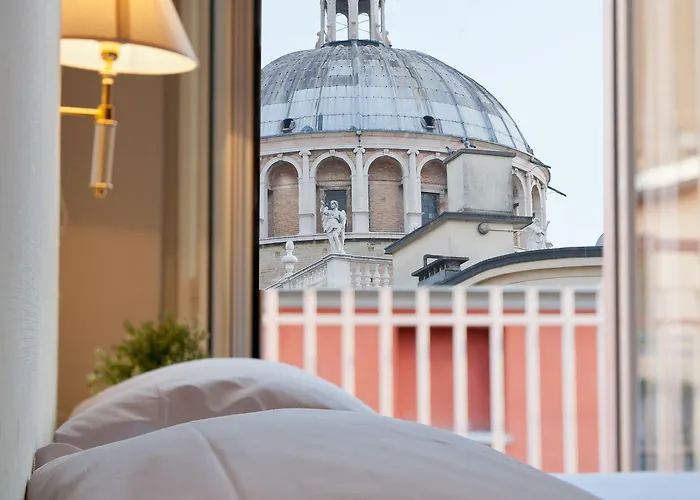 トリノ ホテル 3*